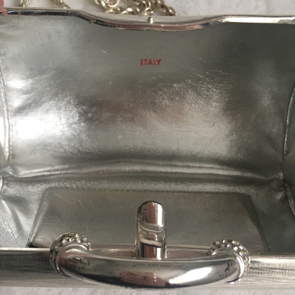 Rodo metal clutch